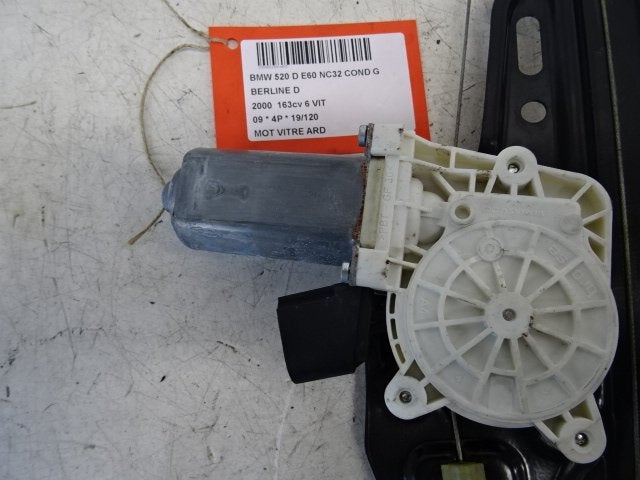 MOTEUR LEVE VITRE ELECTRIQUE ARRIÈRE DROIT 5 serie (E60), Utilisé, Petuelring 130
80809  München, DE, Arrière, BMW