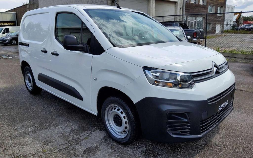 Citroën Berlingo 1.2 PureTech LICHTE VRACHT BENZINE, 121 g/km, https://public.car-pass.be/vhr/aa00ca9d-635e-4fc8-9b92-394fa026634e