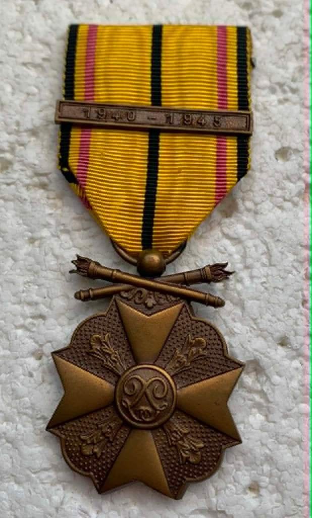Medaille, Burgerlijke Decoratie, Bronzen medaille 1940-45, Verzamelen, Ophalen of Verzenden, Overige soorten, Lintje, Medaille of Wings