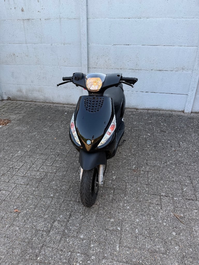 Scooter Piaggio Zip 50cc - Bouwjaar 2023 - 10.615km, Zip, Classe B (45 km/h), Enlèvement, Utilisé
