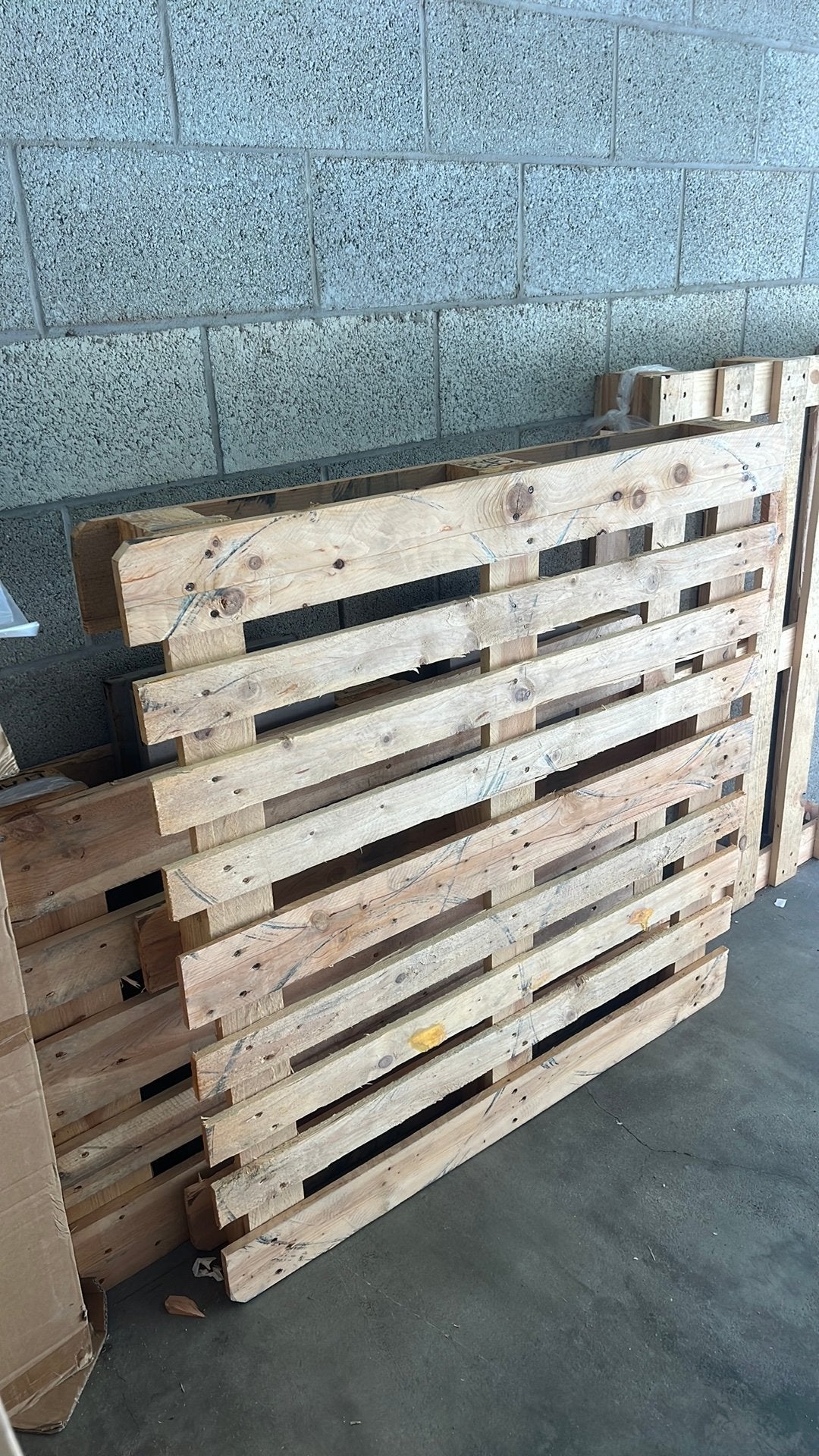 Gratis pallet, Enlèvement, Comme neuf