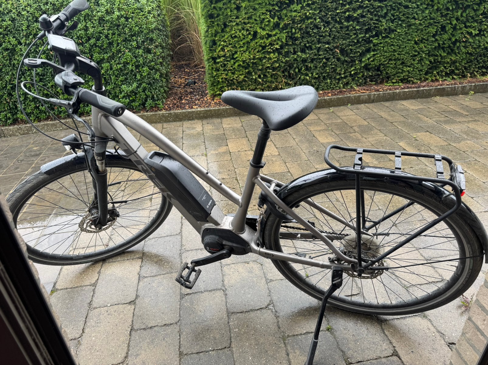 Vélo électrique Trek gris pour femme, Vélos & Vélomoteurs, Autres marques, Moins de 10 vitesses, Enlèvement, Utilisé