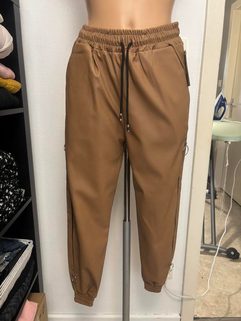 Pantalon similicuir neuf, Enlèvement ou Envoi, Neuf, Brun, Longs