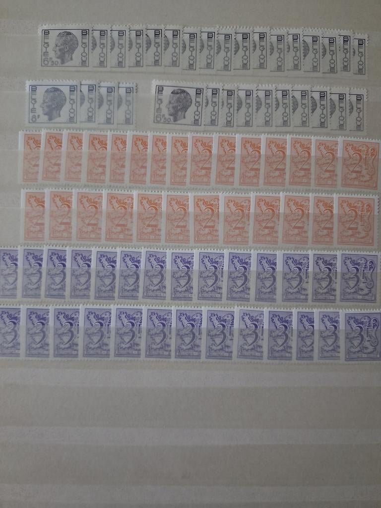 België: combinaties uit het boekje** 1242Bfr/€31,25 -30%, Verzenden, Koninklijk huis, Orginele gom, Zonder stempel