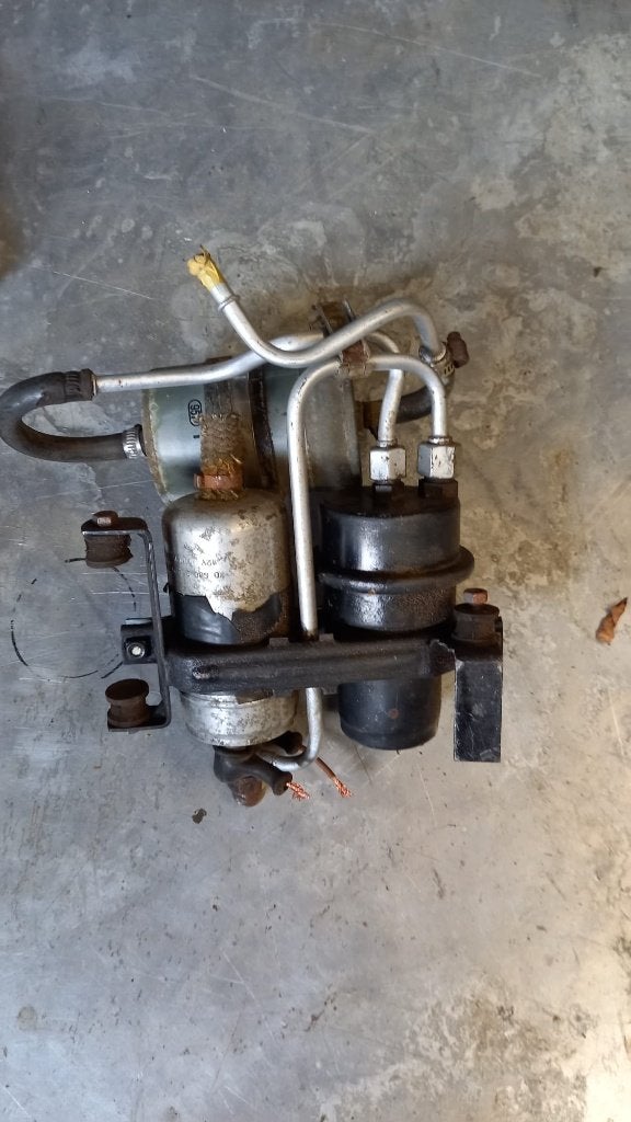 Pompe à essence BMW E30 compl. avec accum. et support testée, Enlèvement, Utilisé