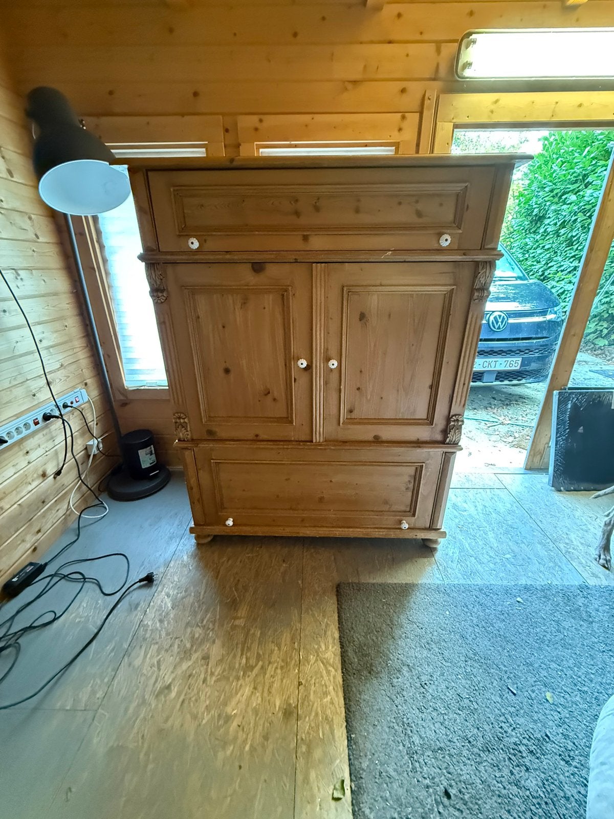 Ancien meuble television, Enlèvement