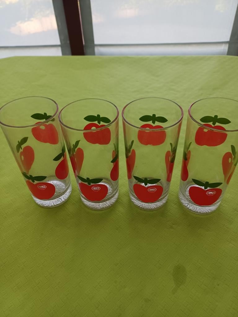 3 vintage glazen +1 kleine barst + 1 stukje uit Gulf, Verzamelen, Ophalen of Verzenden, Zo goed als nieuw, Frisdrankglas