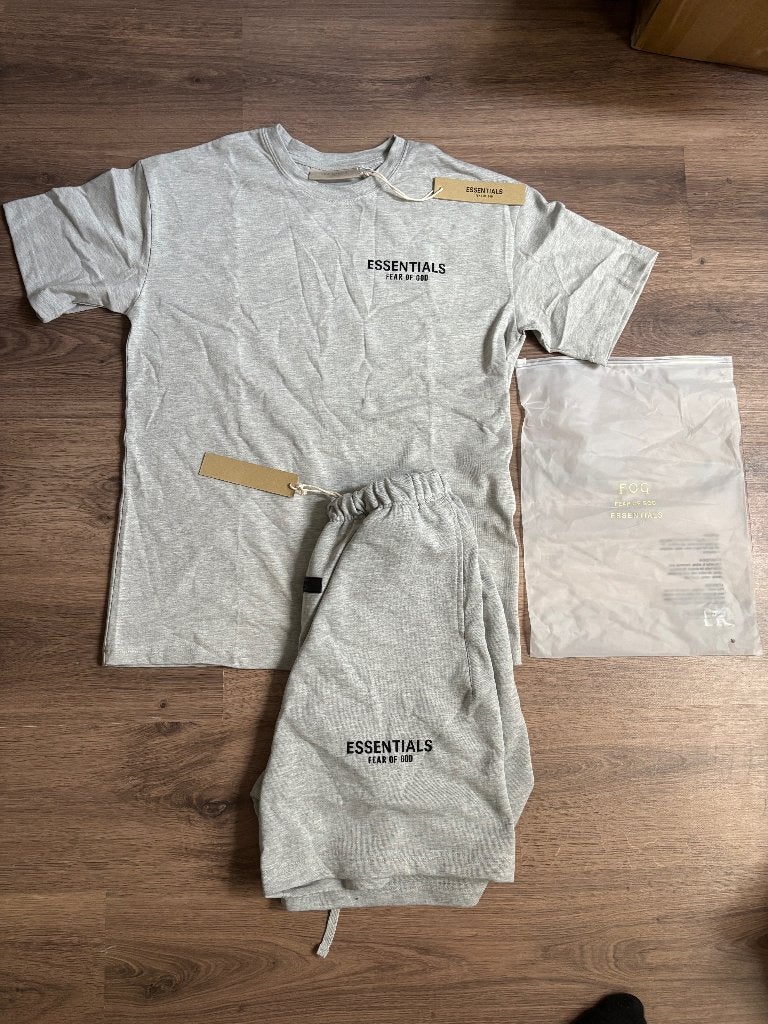 Fear of God Essentials zomerset  M, Kleding | Heren, Ophalen of Verzenden, Zo goed als nieuw, Maat 48/50 (M)