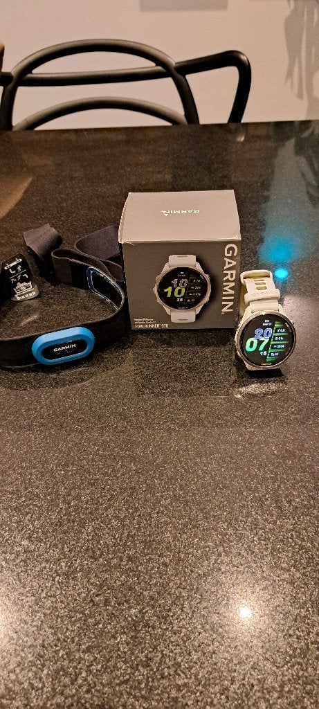 GARMIN FORERUNNER 970, Étanche, Garmin, Comme neuf, Enlèvement