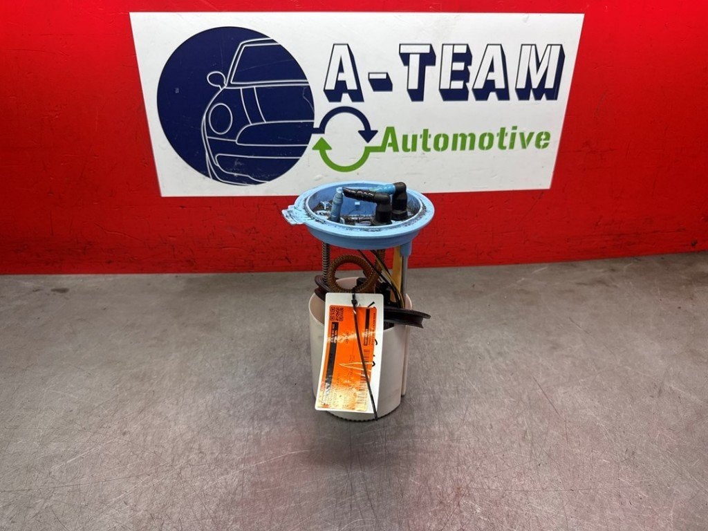 POMPE CARBURANT C Volkswagen Golf VI Variant (AJ5 / 1KA), Volkswagen, Volkswagen AG, Utilisé, Kundenbetreuung@volkswagen.de