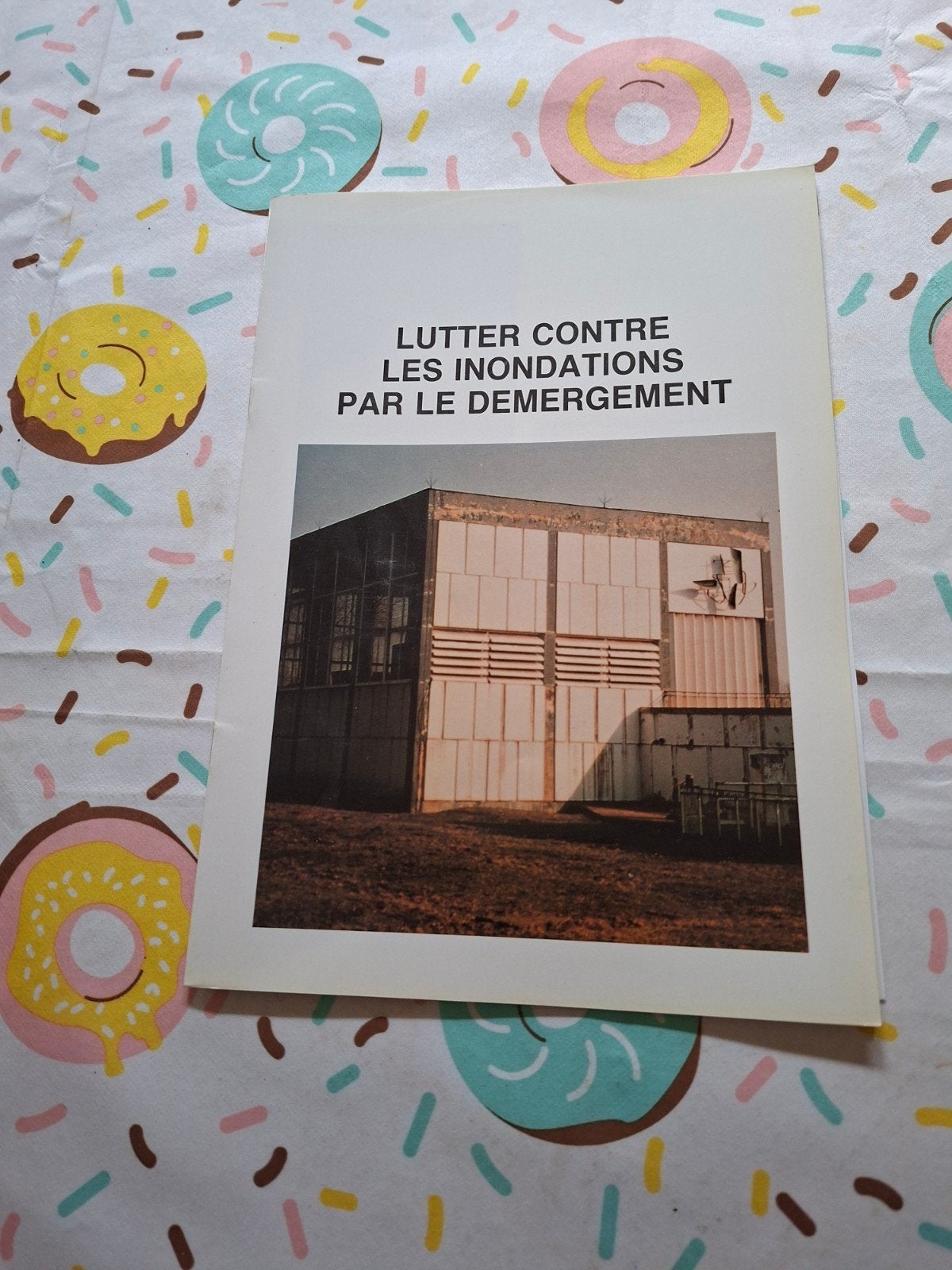 Lutter contre les inondations par le démergement, Collections, Revues, Journaux & Coupures, Enlèvement ou Envoi