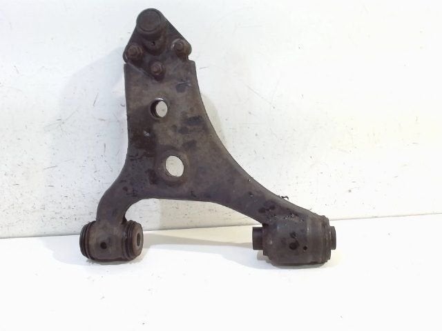 Draagarm rechts voor Mercedes-Benz A-Klasse, Onderdelen@venauto.nl, Van der Ven Autorecycling B.V., Gebruikt, Ettenseweg 76, 4706 PB Roosendaal, The Netherlands