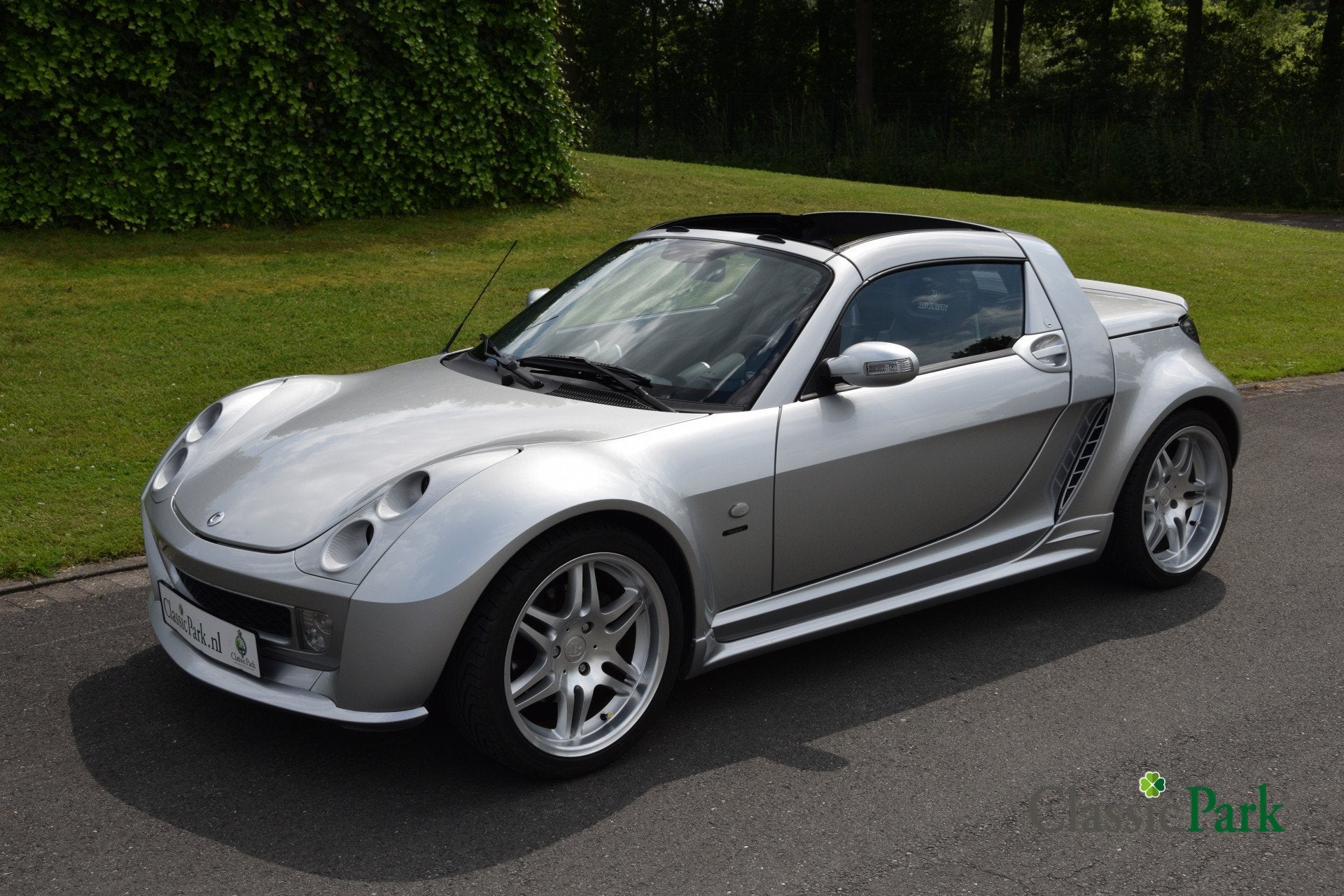 Smart Roadster Brabus (bj 2005, automaat), Auto's, Automaat, Achterwielaandrijving, Zwart, 4 cilinders
