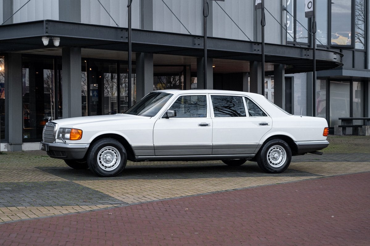 Mercedes-Benz S-Klasse 500 SEL (W126) (automatique), Cuir, Achat, Intérieur cuir, 4 portes