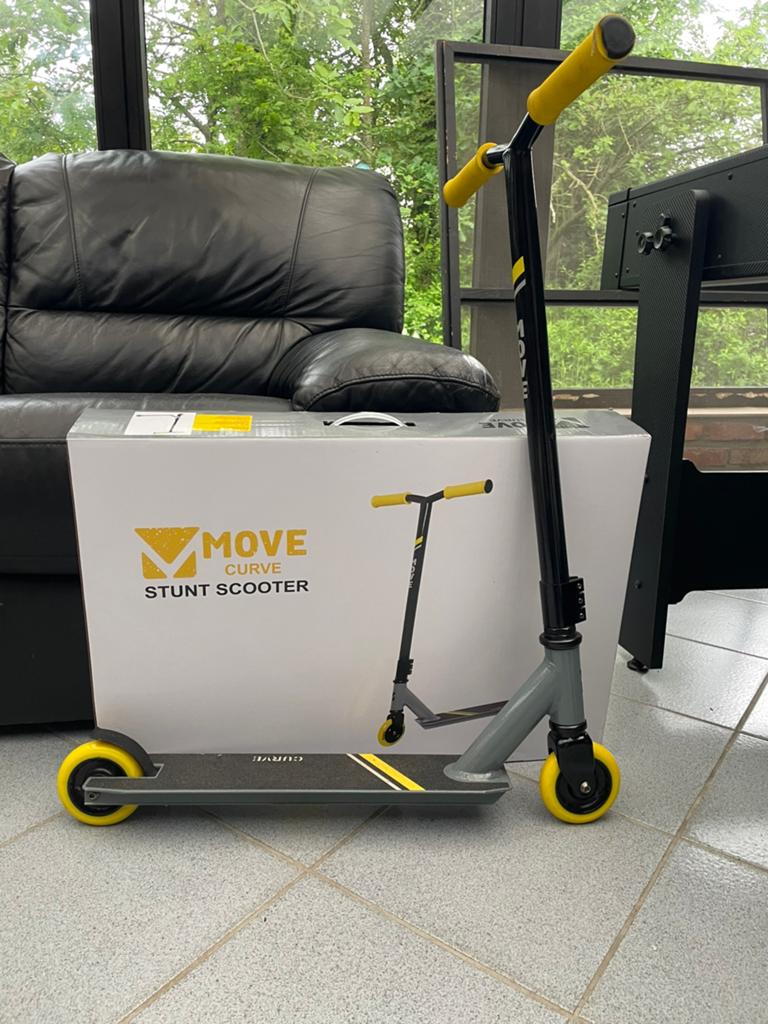 Nieuwe stuntstep van merk move curve stund scooter, Fietsen en Brommers, Steps, Ophalen, Nieuw