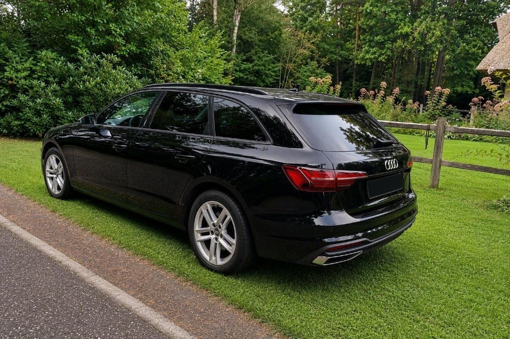 Audi A4 avant (break), Auto's, 1610 kg, 4 cilinders, A4, Zwart
