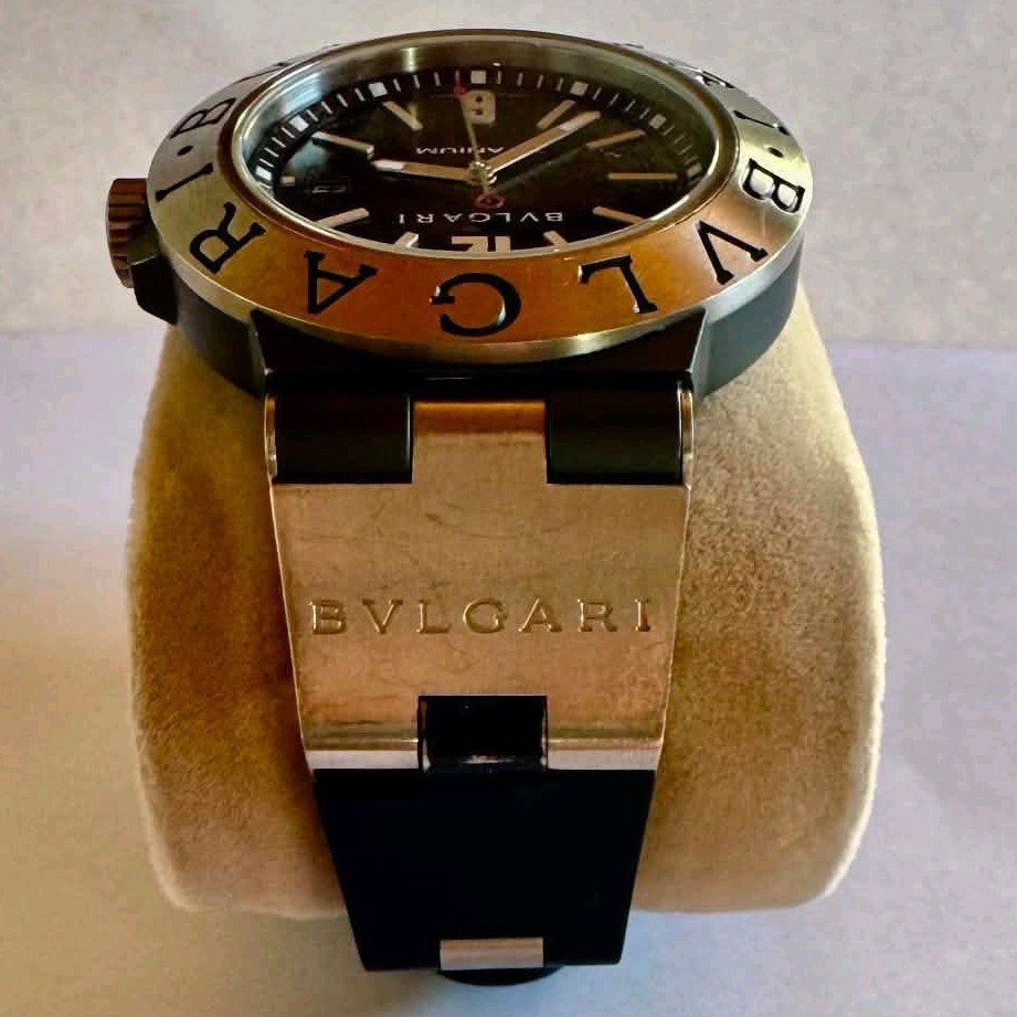 Montre bvlgari original ti 44 ta, Bijoux, Sacs & Beauté, Enlèvement ou Envoi
