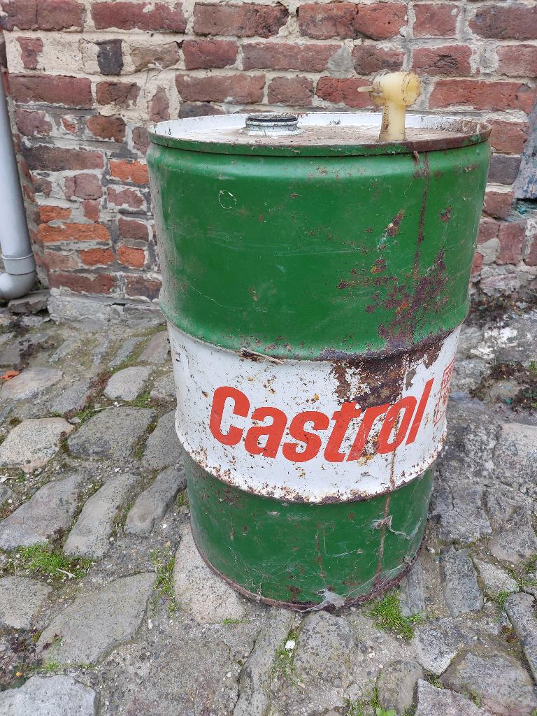 Fut castrol retro, Enlèvement