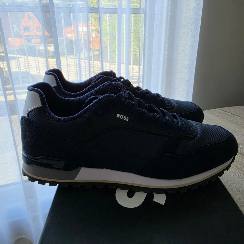 Hugo Boss sneaker parkour maat 42 donkerblauw, Kleding | Heren, Schoenen, Blauw, Nieuw, Ophalen of Verzenden, Sneakers
