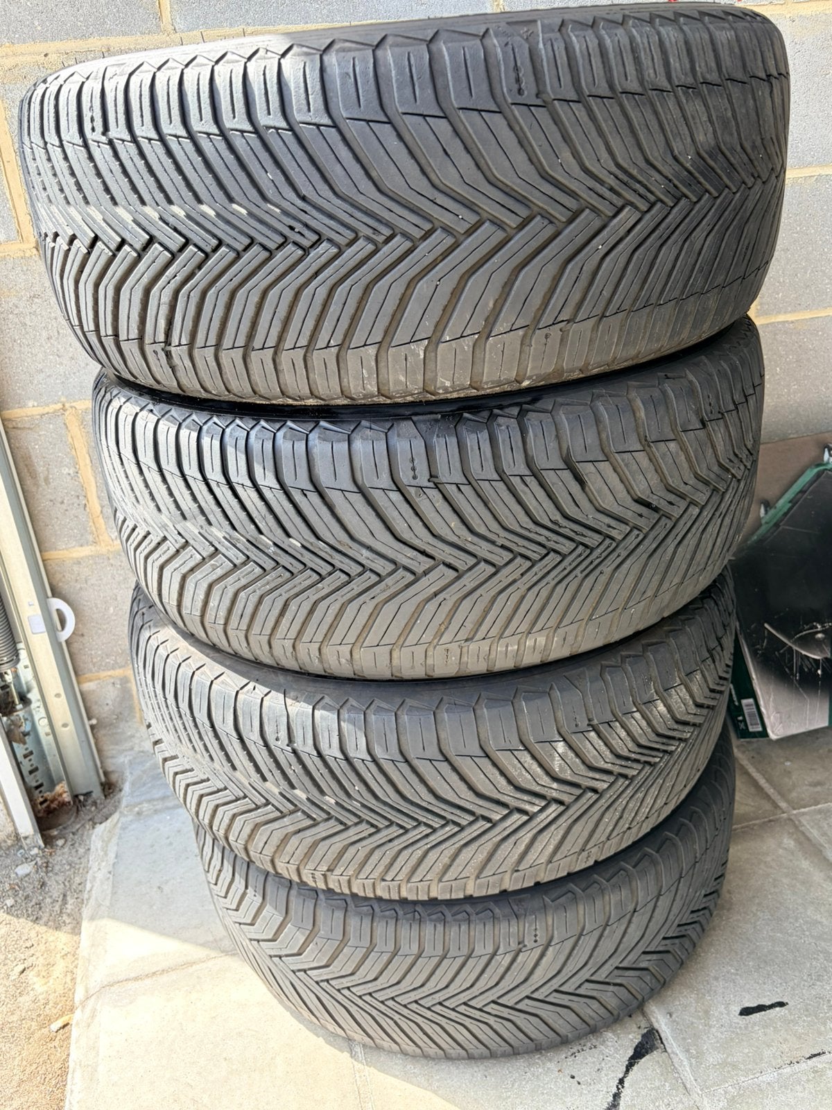 Michelin crossclimate 2 (235/45/18 98y ), Autos : Pièces & Accessoires, Pneus & Jantes, Enlèvement