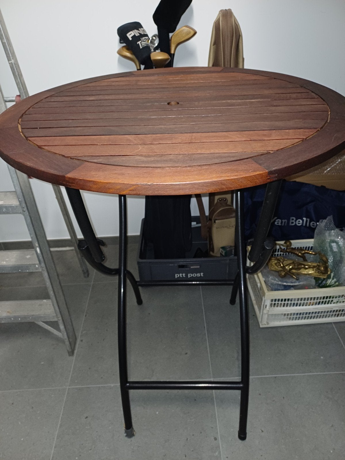 Echt houten bartefel met 2 groene krukken zwart onderstel, Huis en Inrichting, Ophalen, Zo goed als nieuw, 90 cm of meer