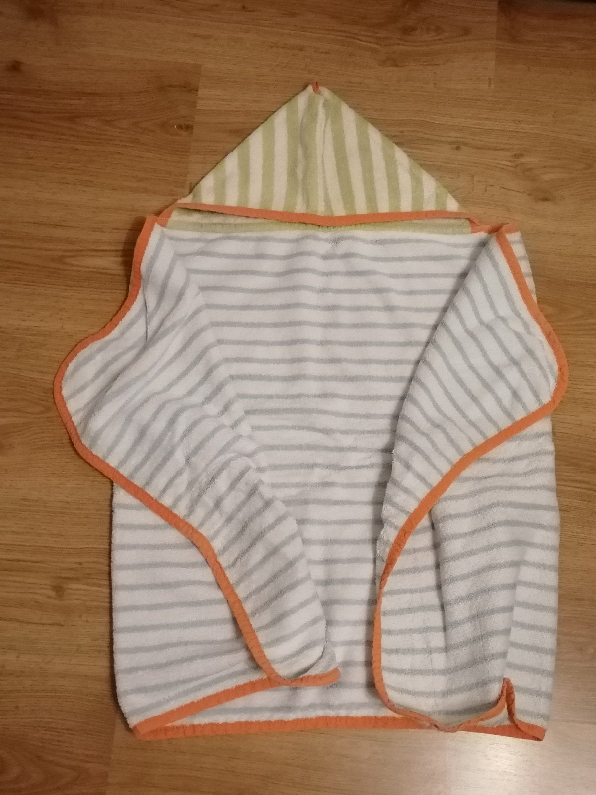 Serviette à capuche, Enlèvement