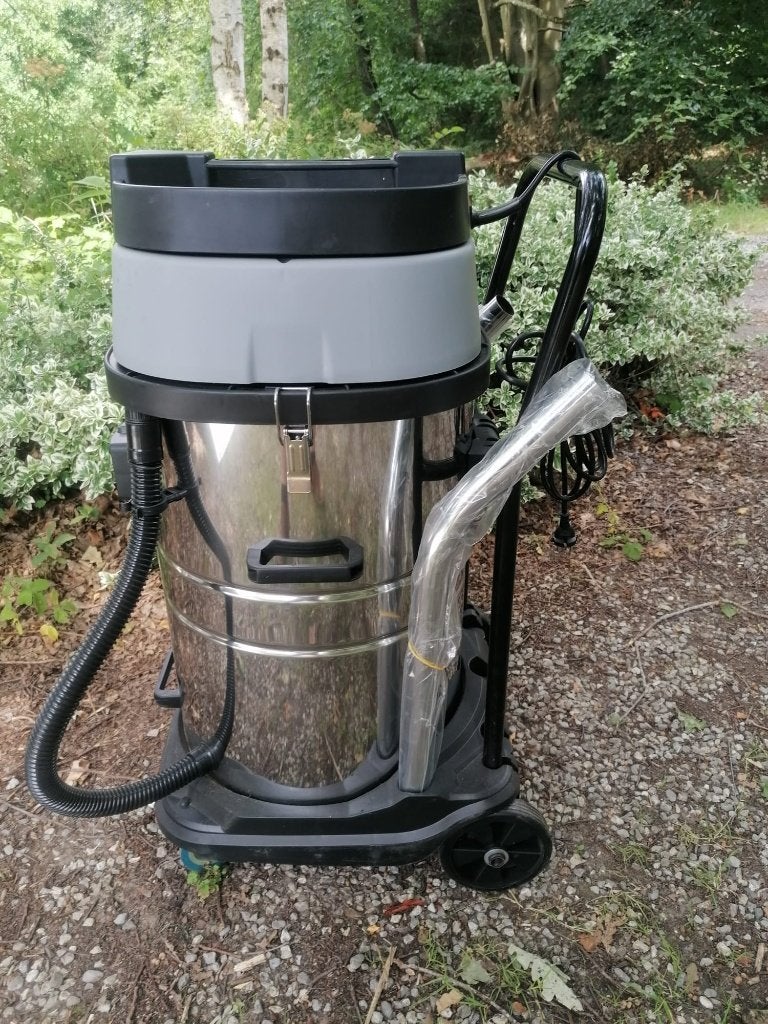 aspirateur industriel sec et humide, Enlèvement, Neuf, Aspirateur d'eau