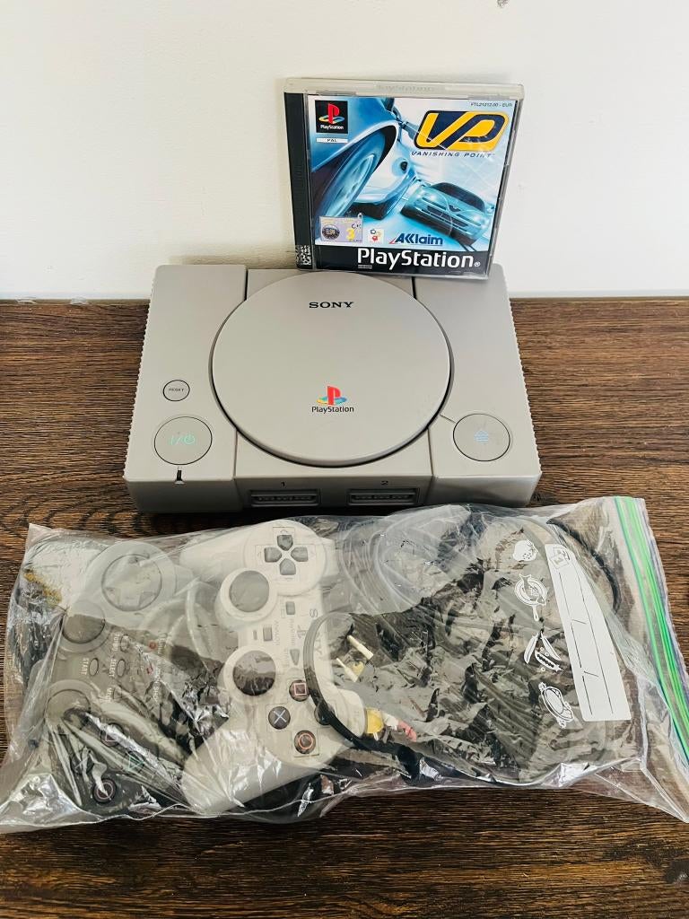 PlayStation 1+ controllers  kabels  memory cards  spel, Games en Spelcomputers, Spelcomputers | Sony PlayStation 1, Gebruikt, Met 2 controllers