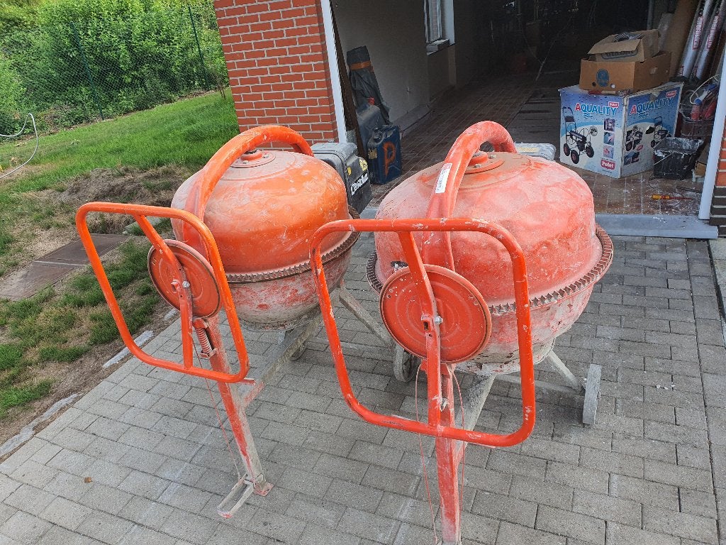 2 x malaxeur à béton avec frein à pied, Bricolage & Construction, Enlèvement, Comme neuf