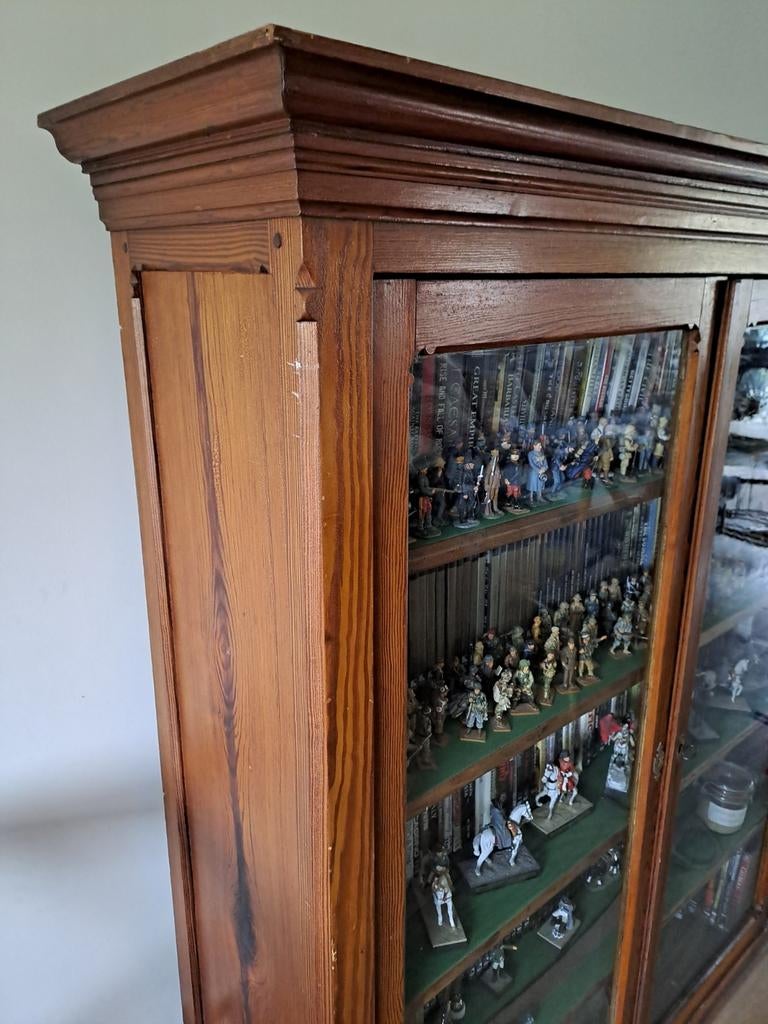 Vitrine de classe en bois des années 50, couleur marron, Maison & Meubles, Armoires | Bibliothèques, Enlèvement, Verre