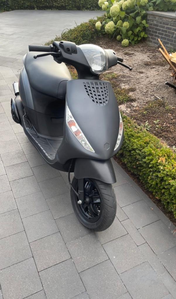 Zip 2takt une classe recherchée, Vélos & Vélomoteurs, Enlèvement, Comme neuf, Zip