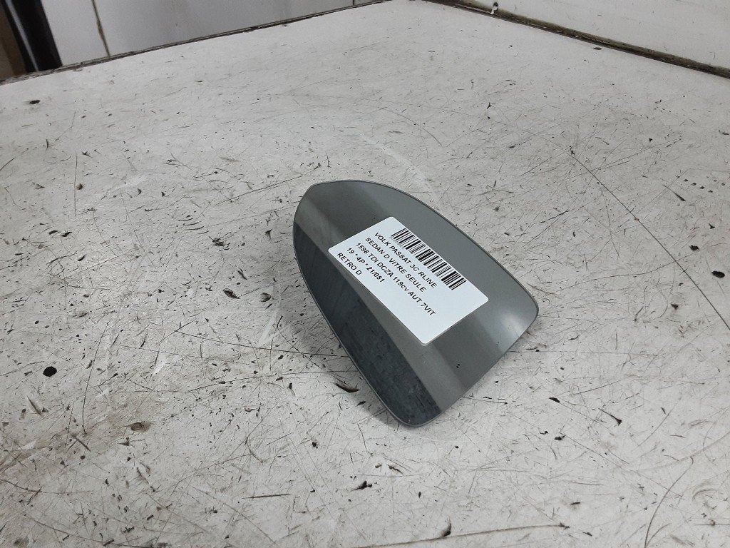 RETROVISEUR EXTERIEUR DROIT Volkswagen Passat (3G2), Volkswagen, Volkswagen AG, Utilisé, Kundenbetreuung@volkswagen.de