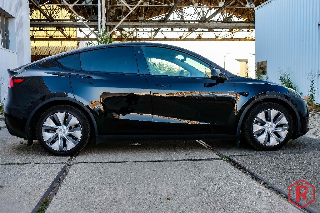 Tesla Model Y Long Range Dual Motor AWD Trekhaak Garantie, Auto's, Tesla, Zwart, Leder, 5 zetels, SUV of Terreinwagen