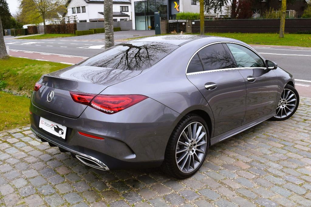 Mercedes CLA 200 Benzine/AMG LINE/HISTORY, Auto's, Mercedes-Benz, CLA, 4 cilinders, Lichtsensor, Bedrijf