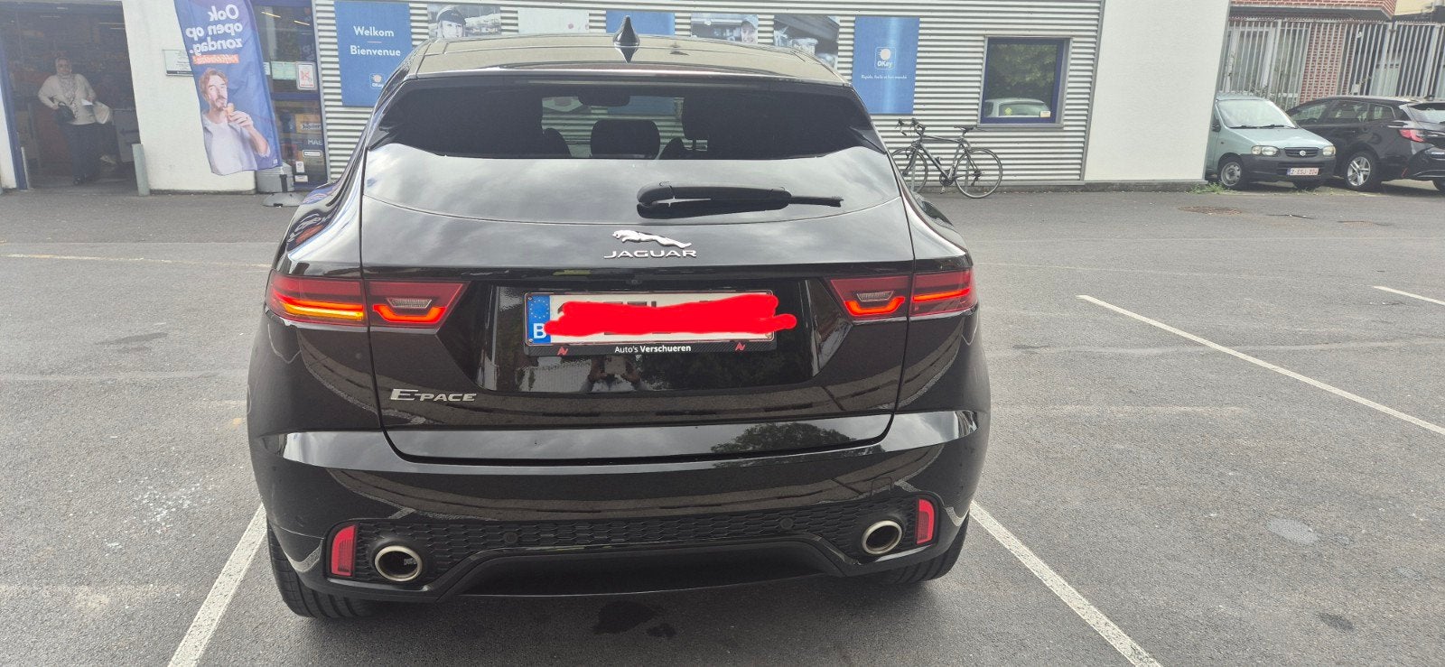 JAGUAR E-PACE R-DYNAMIC P200 2.0L ESSENCEJe mets en vente ma, Autos, Cuir, Achat, Euro 6, 1887 kg
