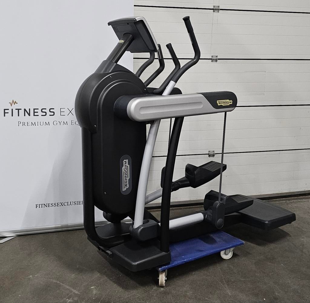 Technogym Vario Excite+ 700 LED – Professionele Crosstrainer, Sport en Fitness, Ophalen, Gebruikt, Benen, Overige typen