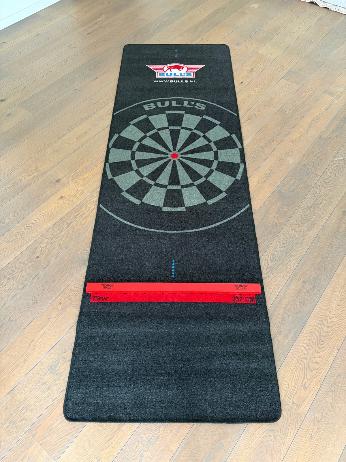 Dartmat met oche Bull’s, Ophalen, Zo goed als nieuw