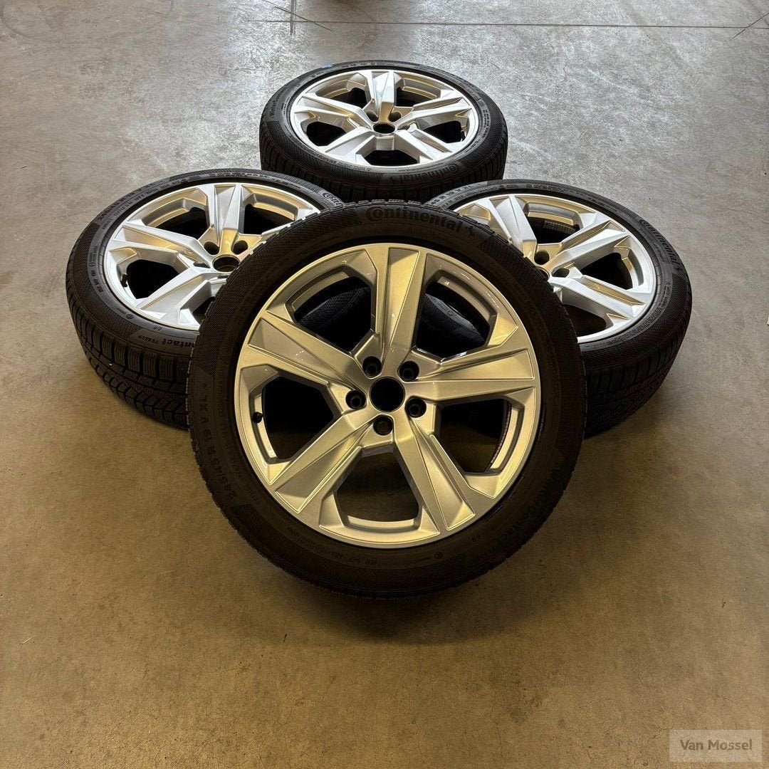Audi A7 Sportback Continental Wintercontact TS850P 245/45/R1, 19 inch, -, -, Banden en Velgen