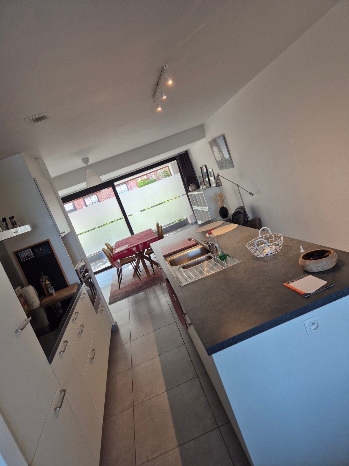 Gemeubeld appartement te huur, Appartement