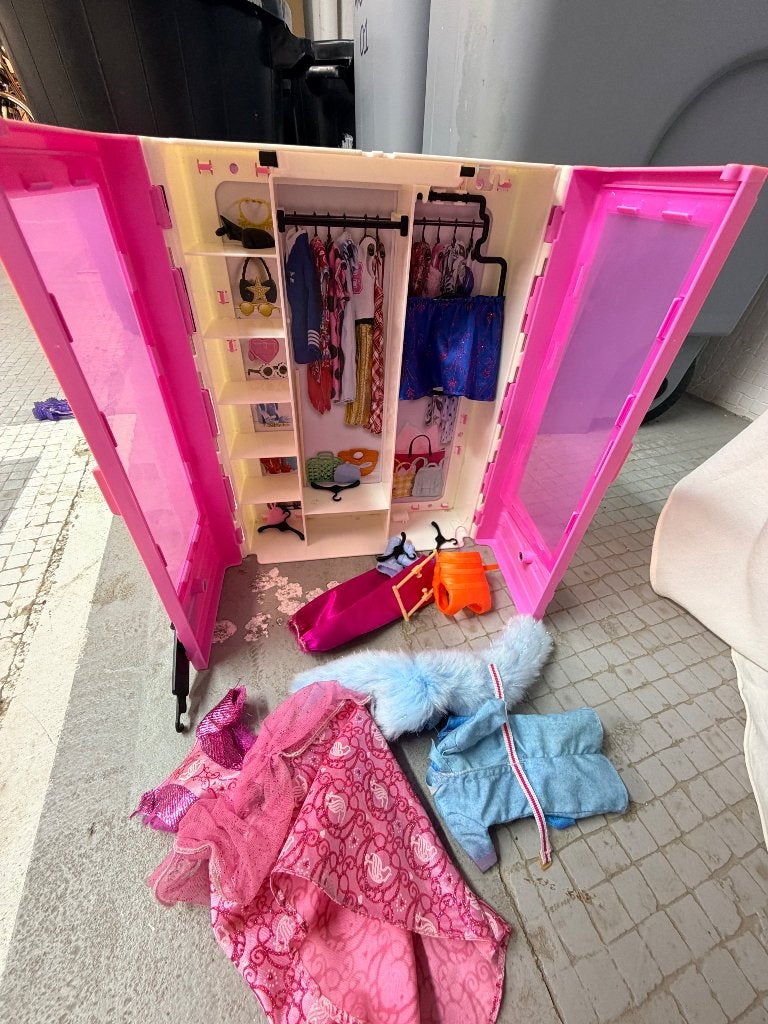 Barbie vestiaire, Enlèvement, Utilisé, Barbie