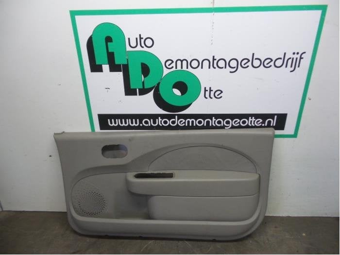 Revêtement portière 2portes droite d'un Renault Twingo (Tw, Renault, -, Utilisé, -