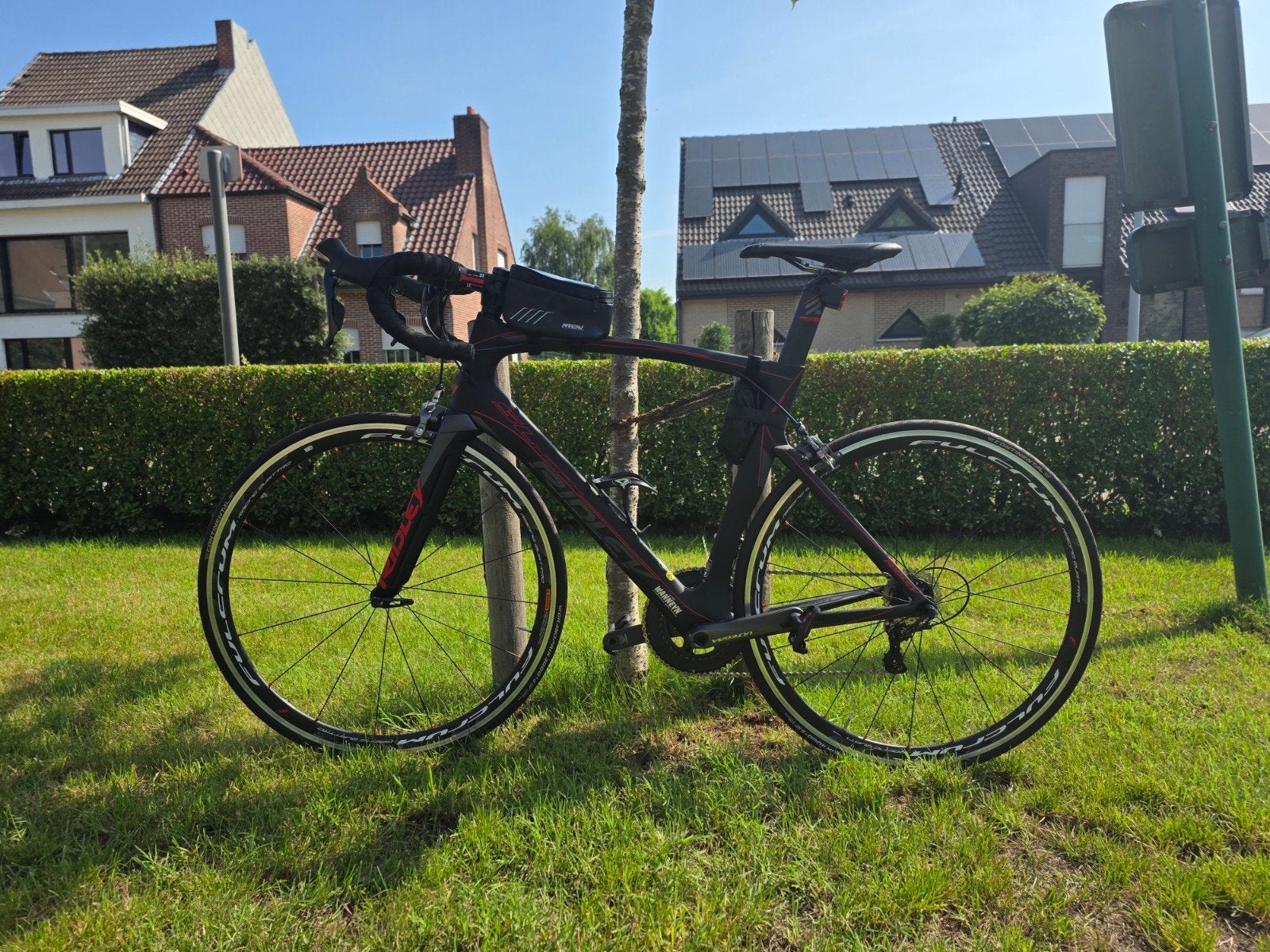 Koersfiets Ridley zwart rood, Ophalen