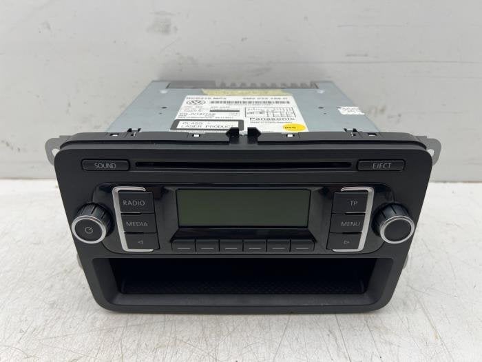 Radio van een Volkswagen Polo, Gebruikt, -, Volkswagen, -