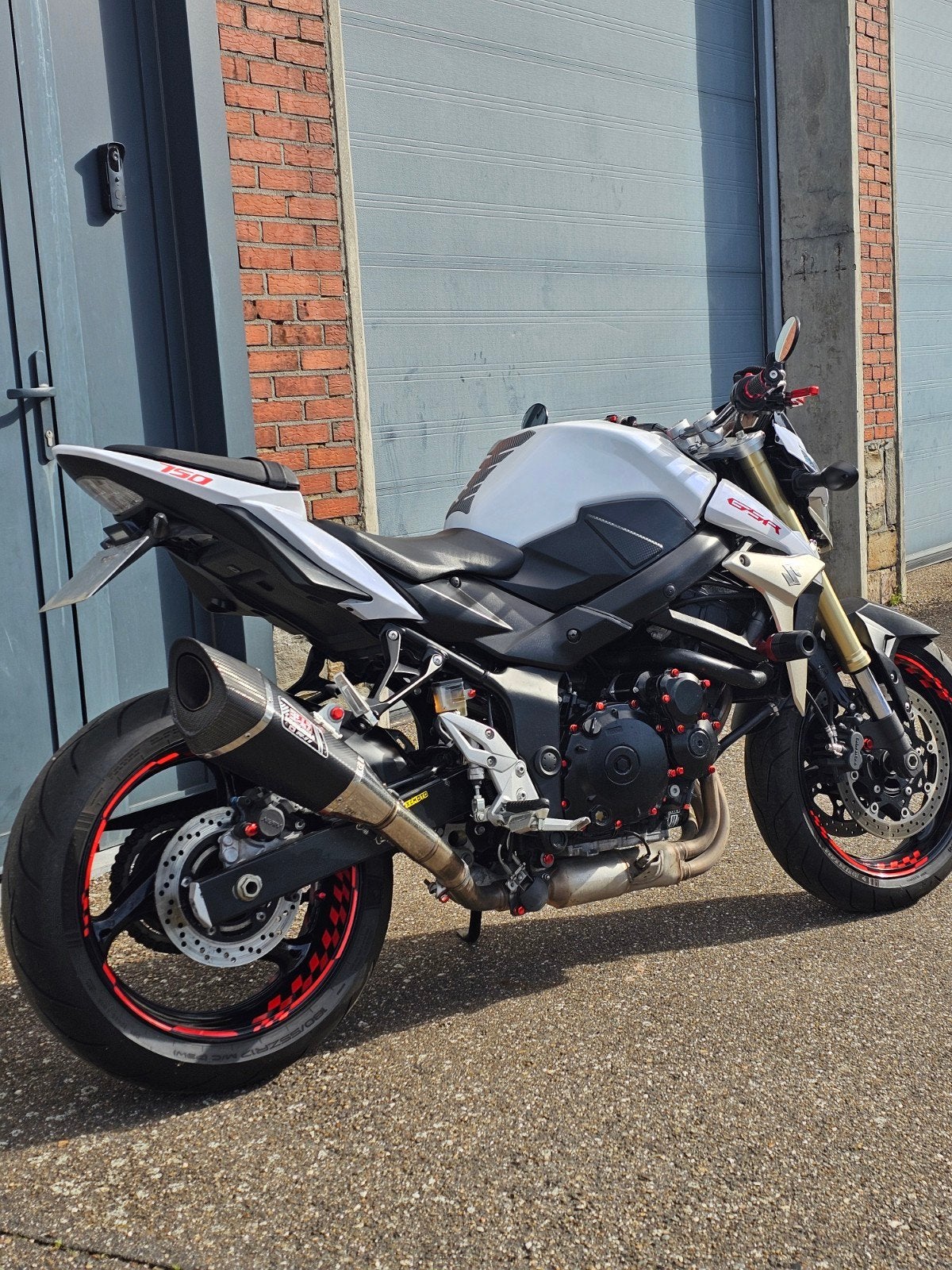 épaisse Suzuki GSR 750 2011 + garantie 1 an, Entreprise, Échappement sport, Neuf, Naked bike