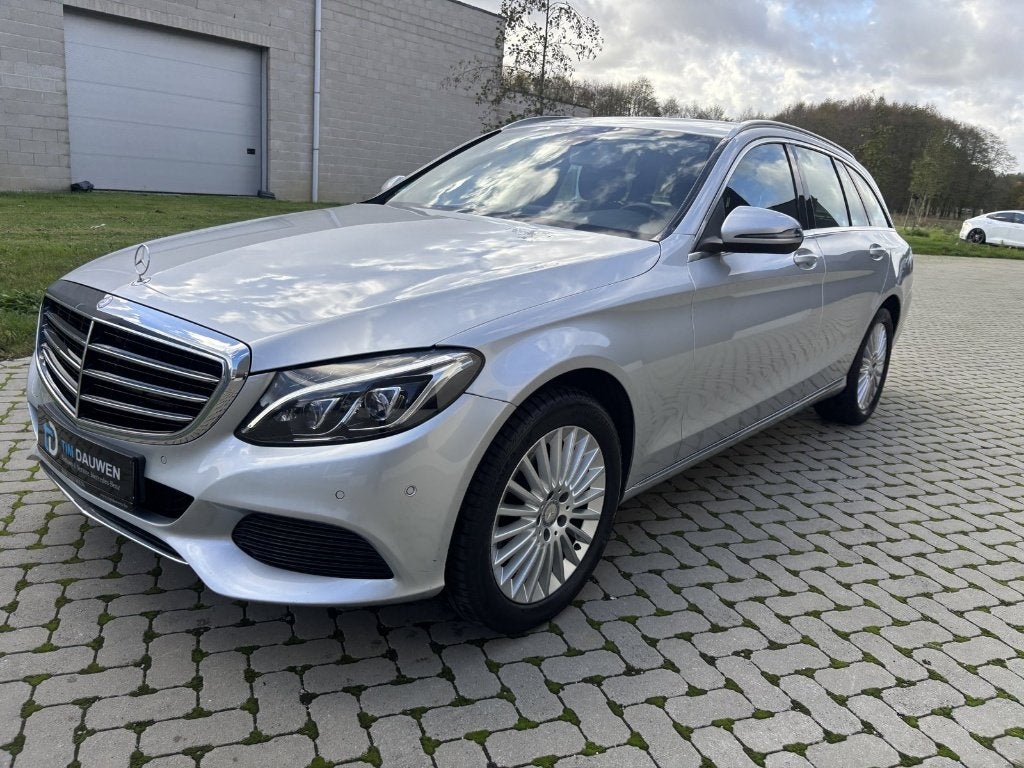 Mercedes-Benz C 220 d Exclusive Aut. Chauffage aux. LED GPS, Autos, Argent ou Gris, Euro 6, Entreprise, Noir