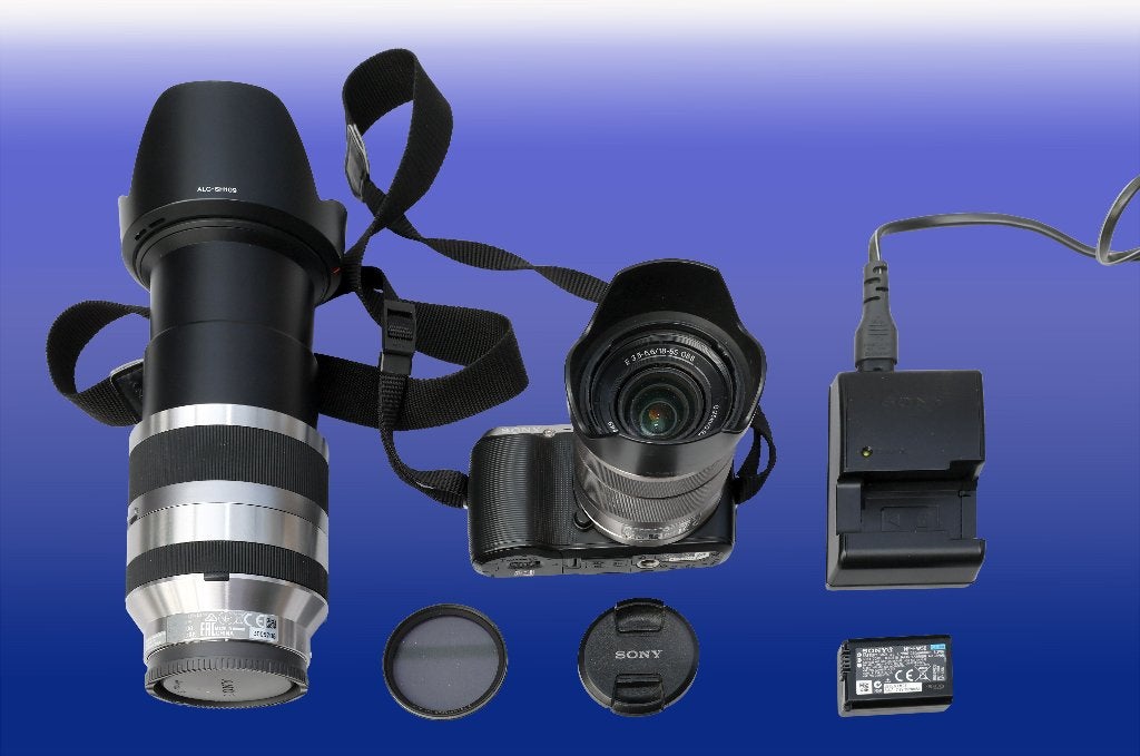 SONY NEX C3 digitaal fototoestel met 2 objectieven + access., Audio, Tv en Foto, Fotografie | Fotostudio en Toebehoren, Ophalen of Verzenden