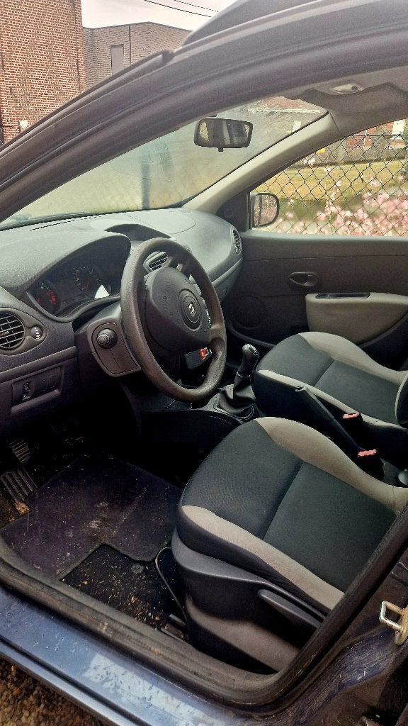 Renault Clio III, Auto's, Voorwielaandrijving, Stof, Handgeschakeld, 5 deurs