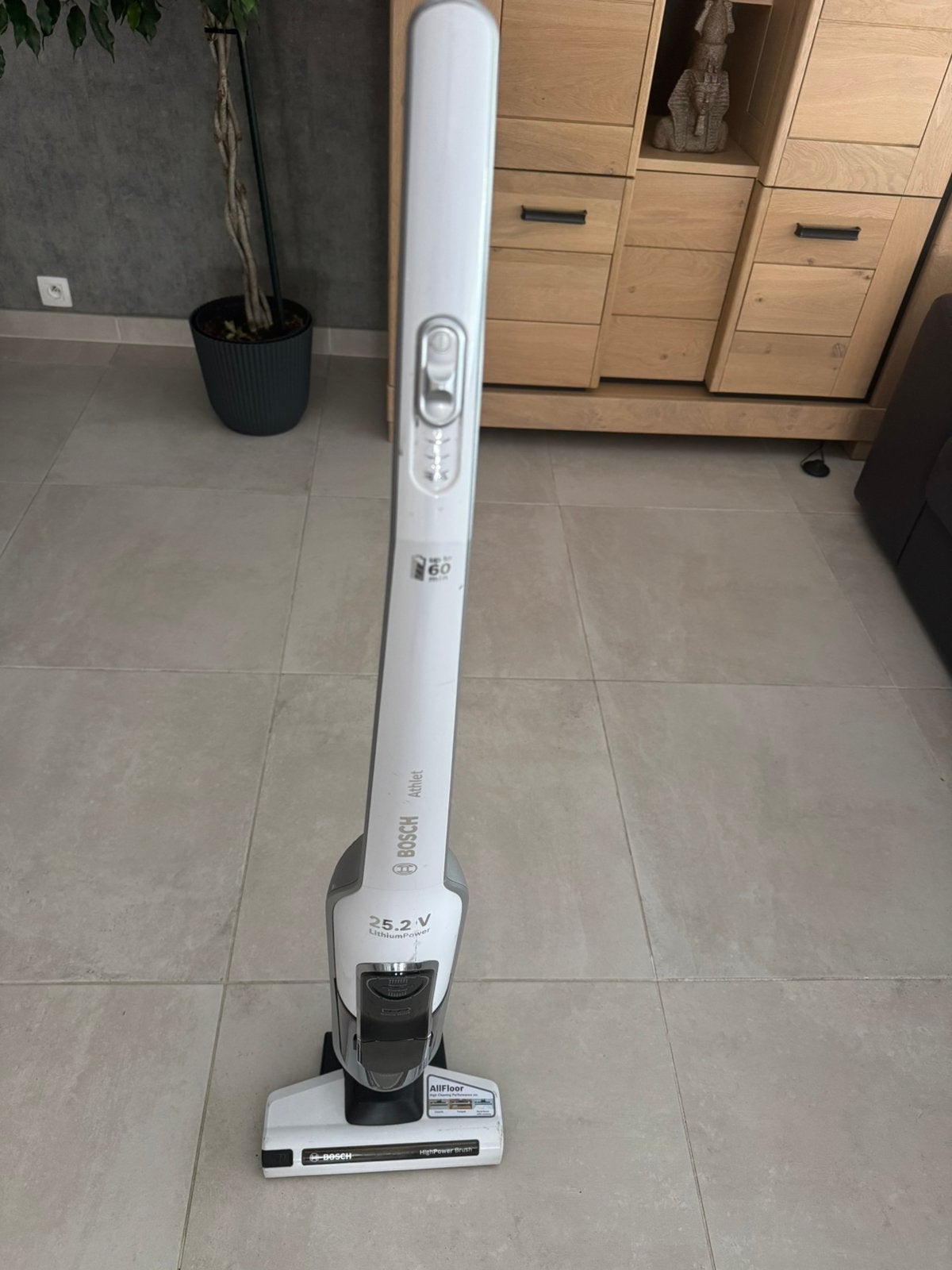 Bosch steelstofzuiger, Ophalen, Stille werking, Bosch, Zo goed als nieuw