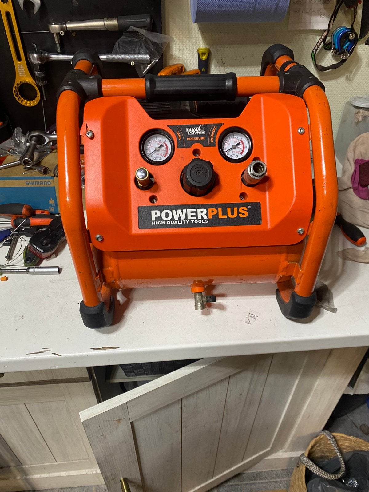 Powerplus, Gebruikt, 10 bar of meer, Ophalen of Verzenden, Olievrij