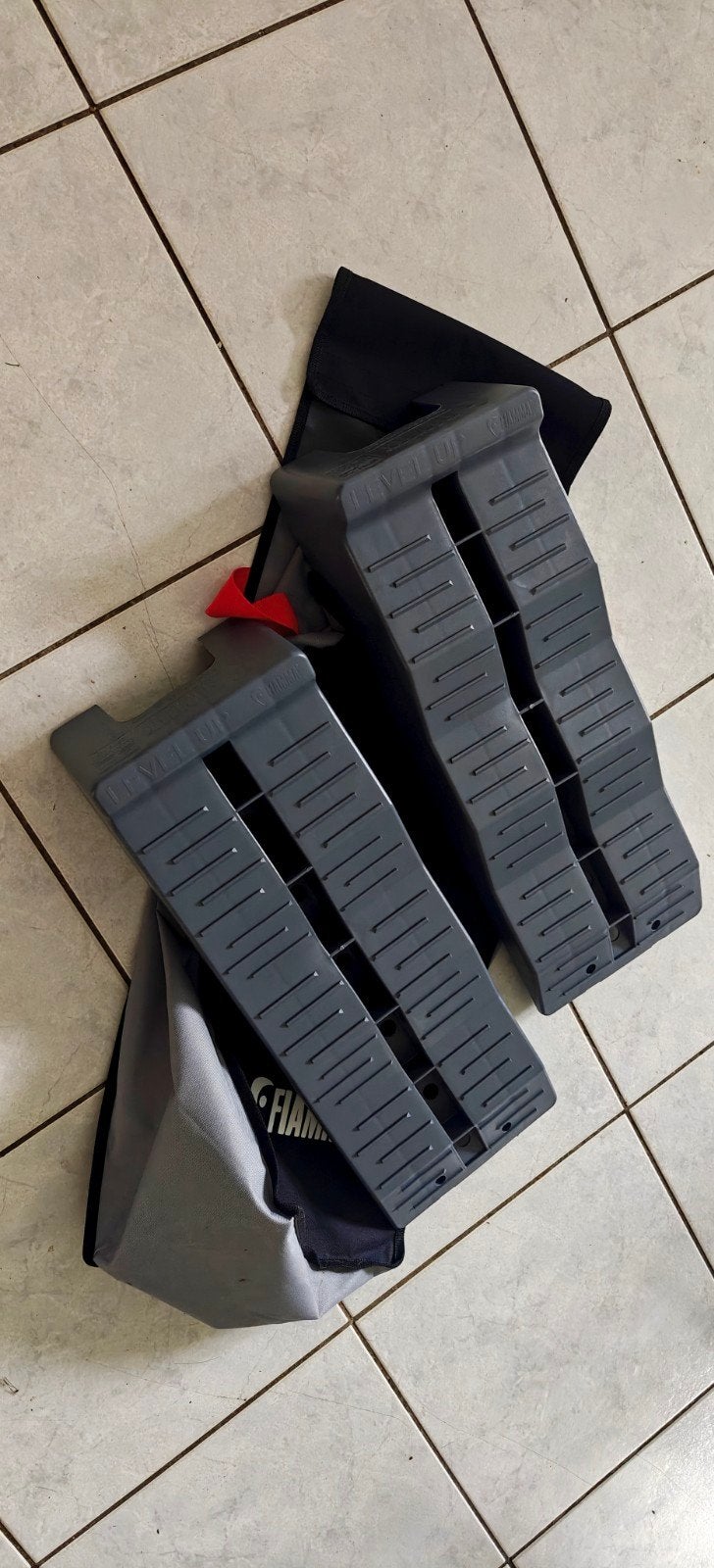 Fiamma kit level up ONGEBRUIKT, Caravans en Kamperen, Ophalen, Zo goed als nieuw